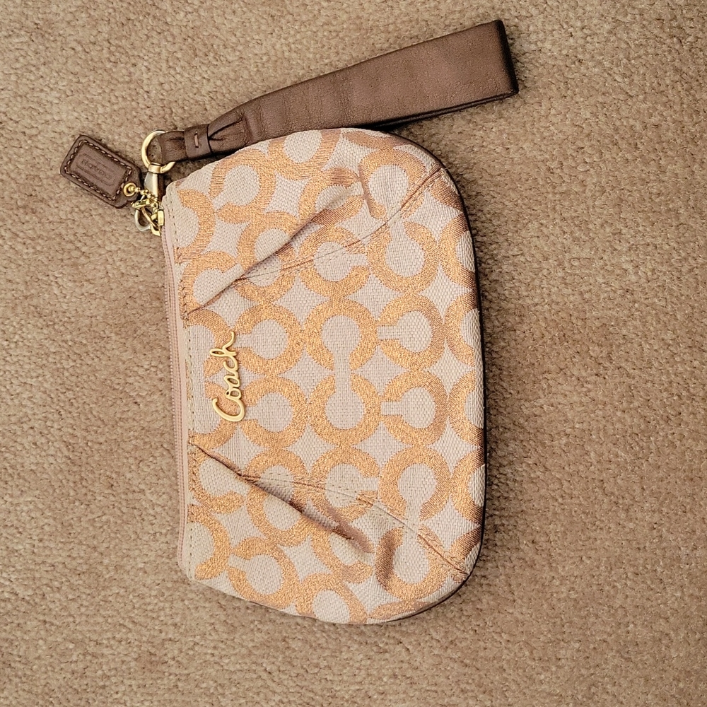 Coach Wristlet Pink Metallic